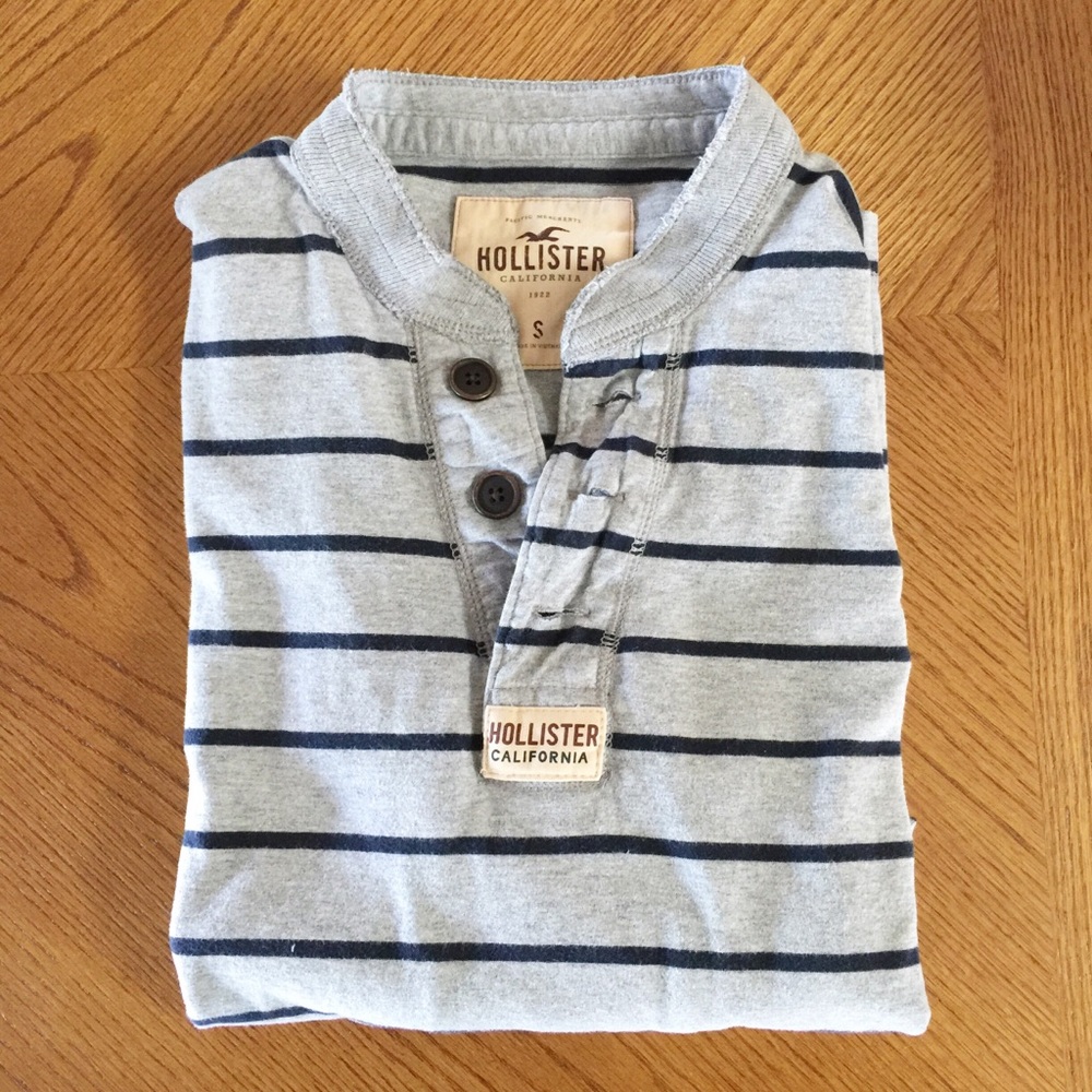 Men’s EUC Hollister Long Sleeve Striped Shirt